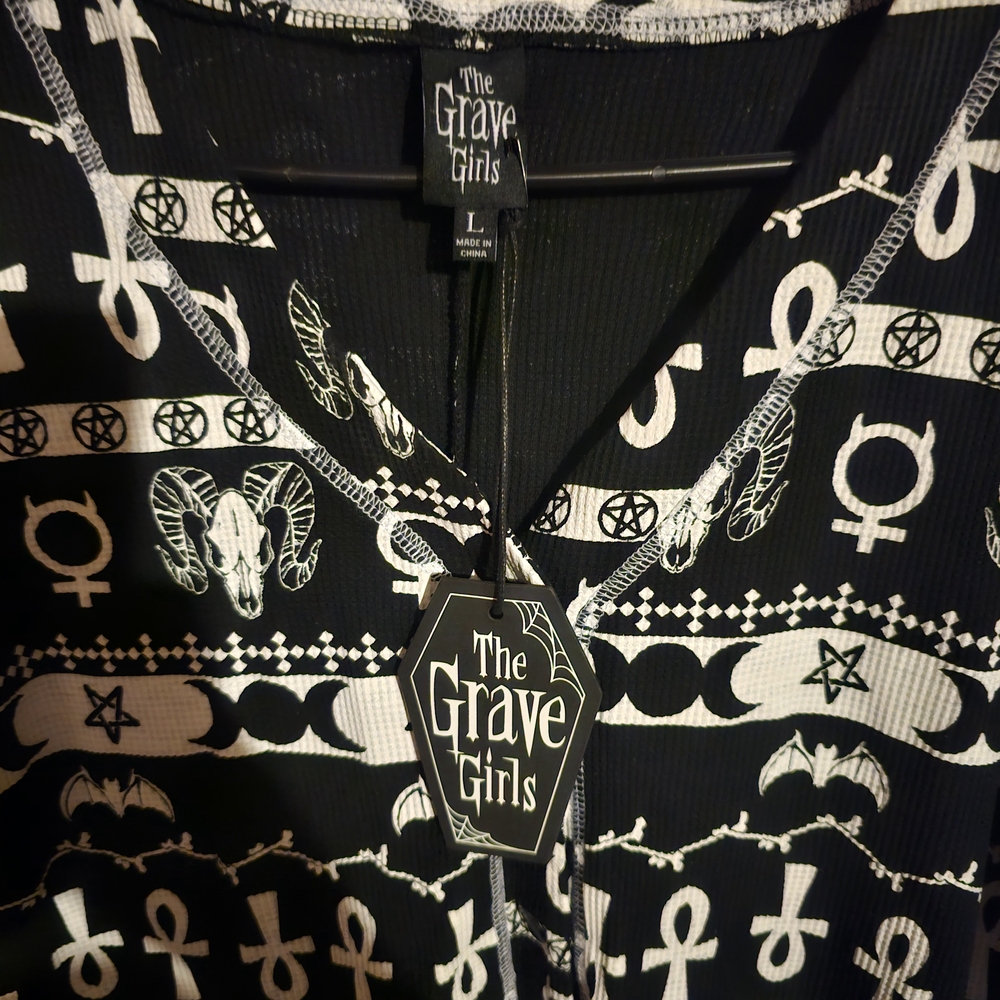 *SOLD* Dolls Kill Black and White Jumpsuit - Picture 4 of 5